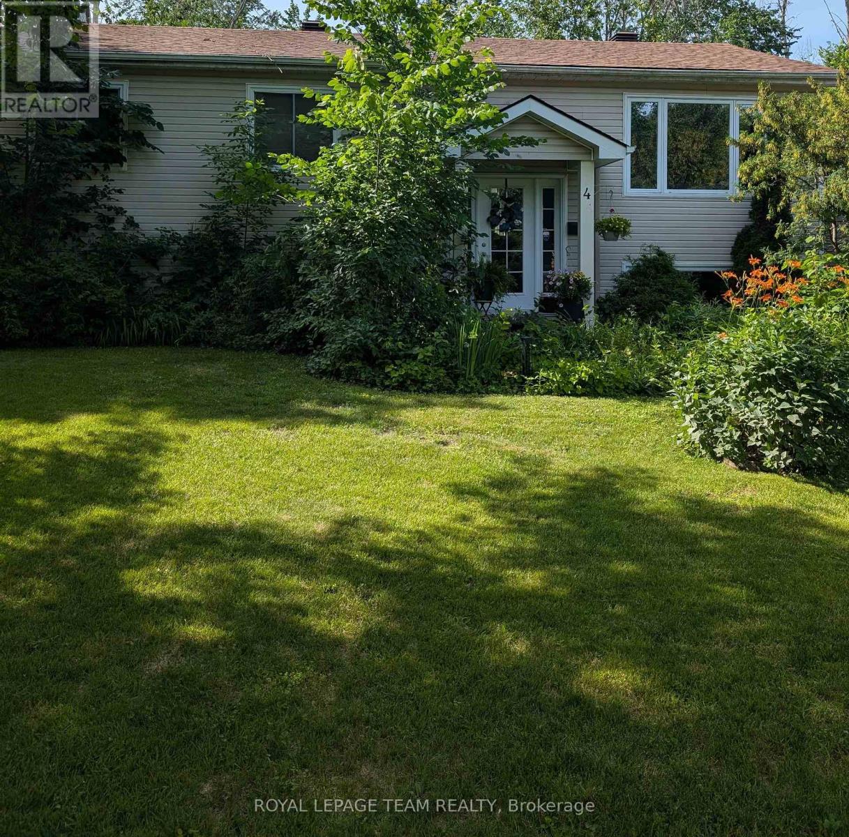 4 Black Walnut Road Property Photo 39