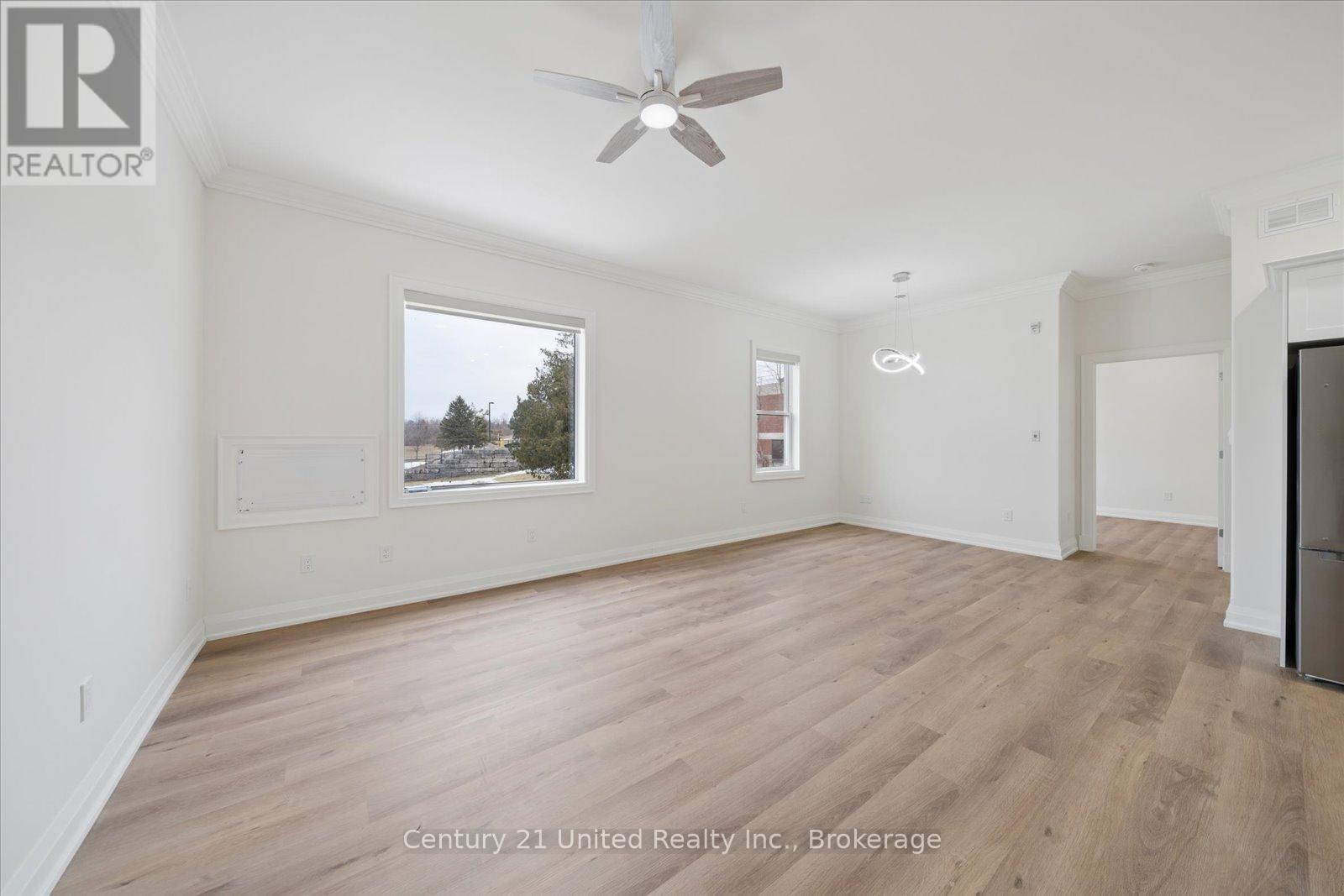 201 - 1027 Willcox Street Property Photo 8