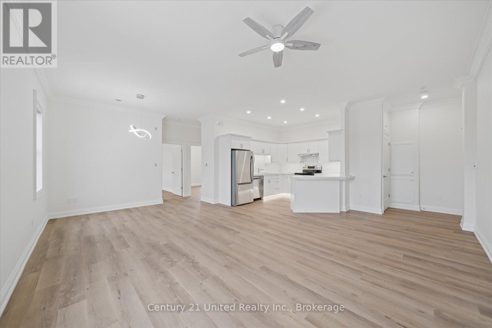 201 - 1027 Willcox Street Property Photo 10