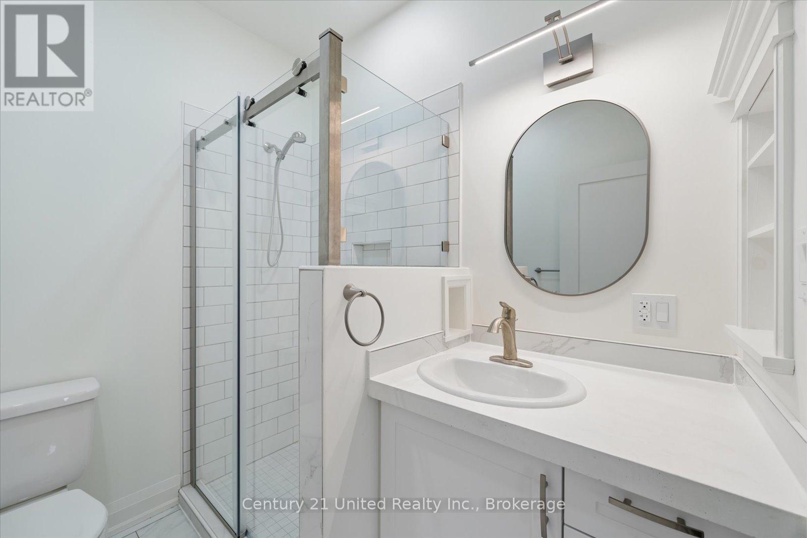 201 - 1027 Willcox Street Property Photo 22