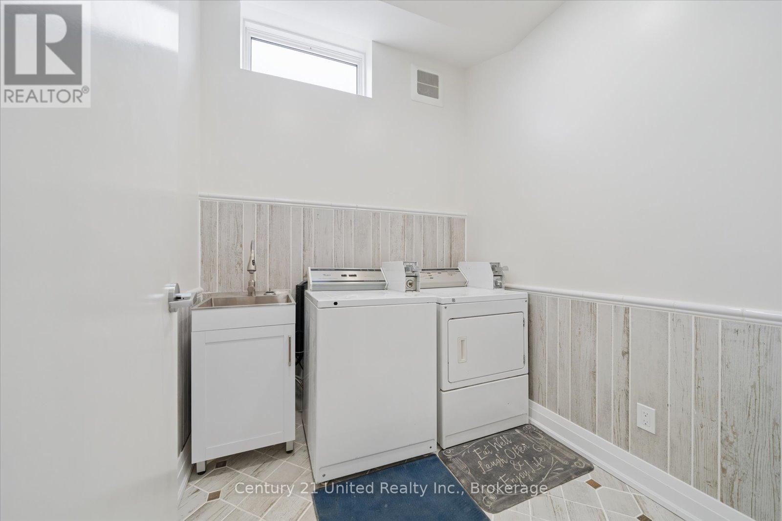 201 - 1027 Willcox Street Property Photo 28