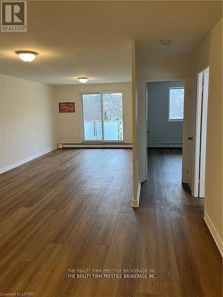 211 - 583 Mornington Avenue Property Photo 1