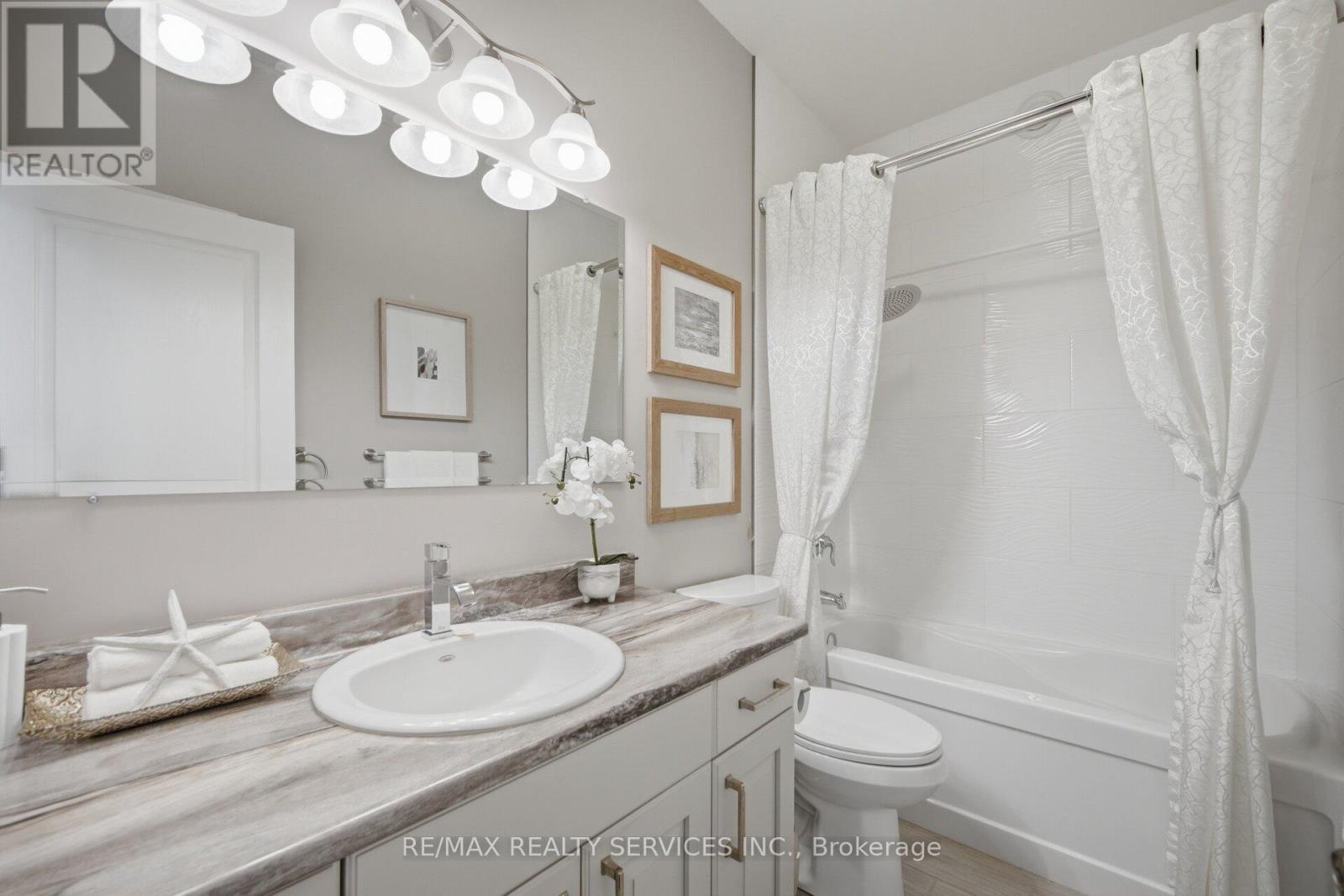 19 Charleston Court Property Photo 27