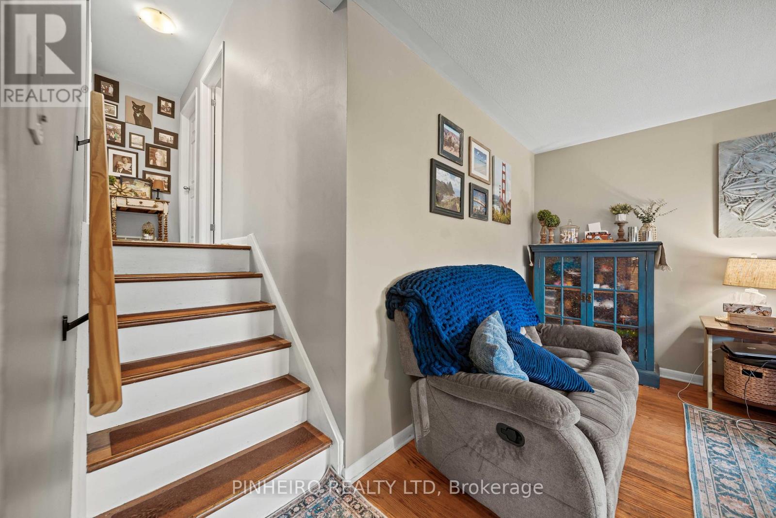 15 Villeneuve Crescent Property Photo 23