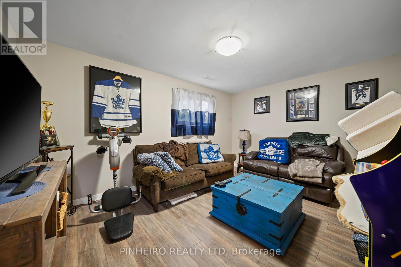15 Villeneuve Crescent Property Photo 31