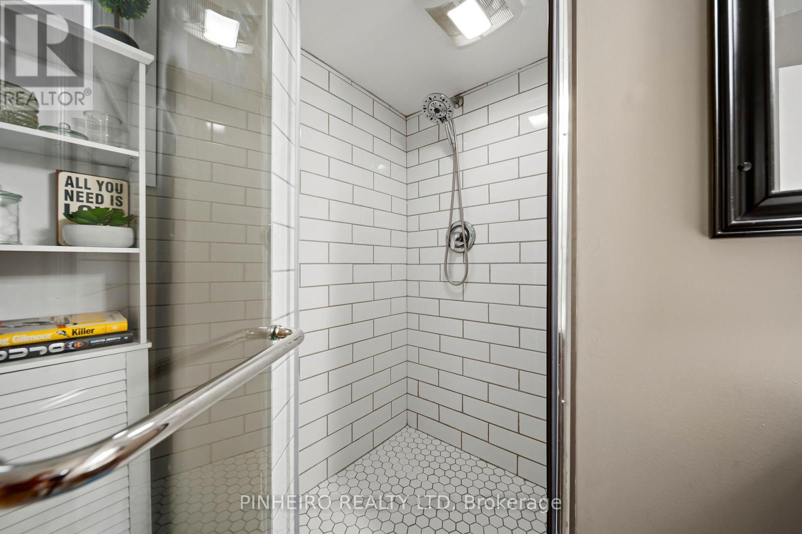 15 Villeneuve Crescent Property Photo 35