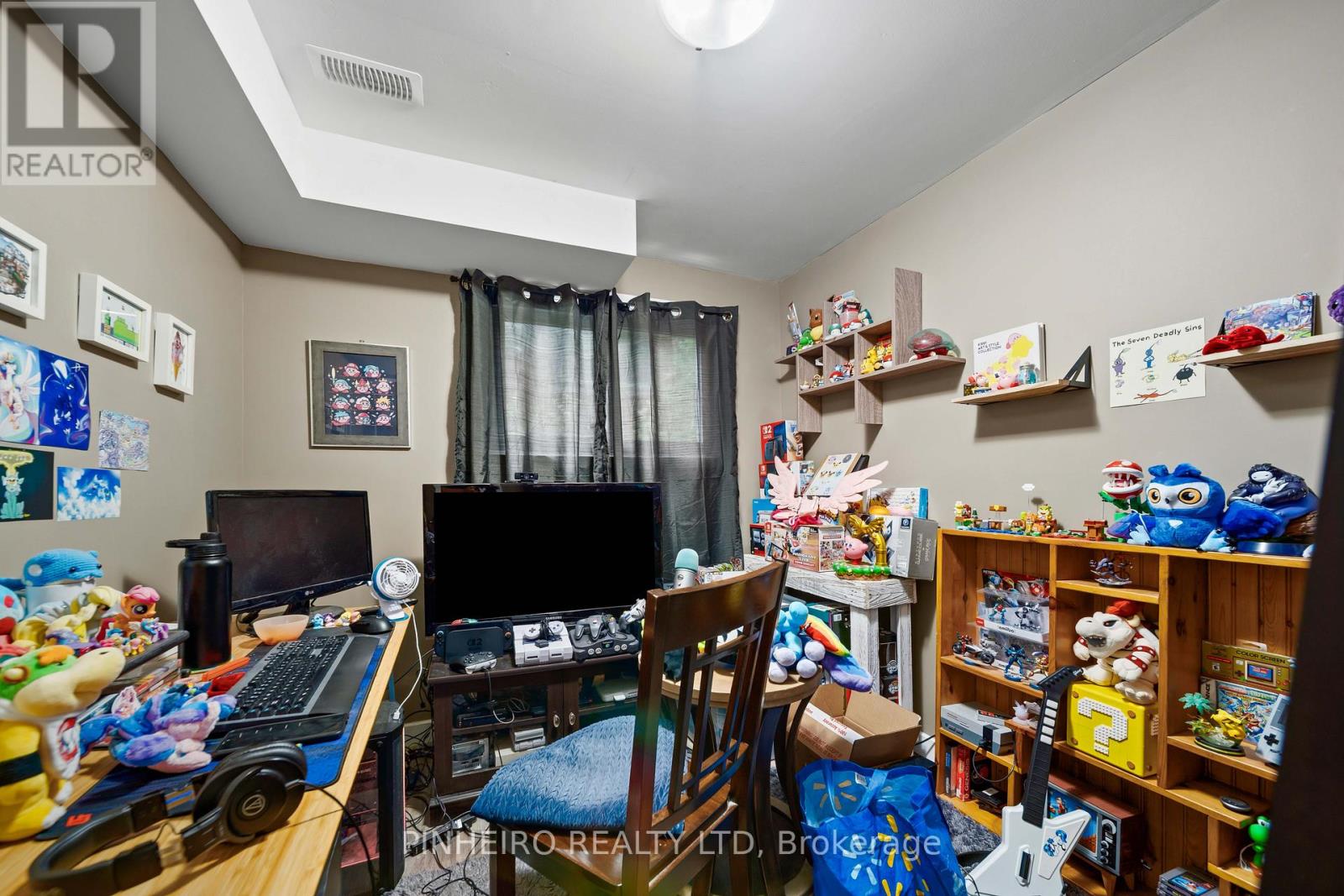 15 Villeneuve Crescent Property Photo 36