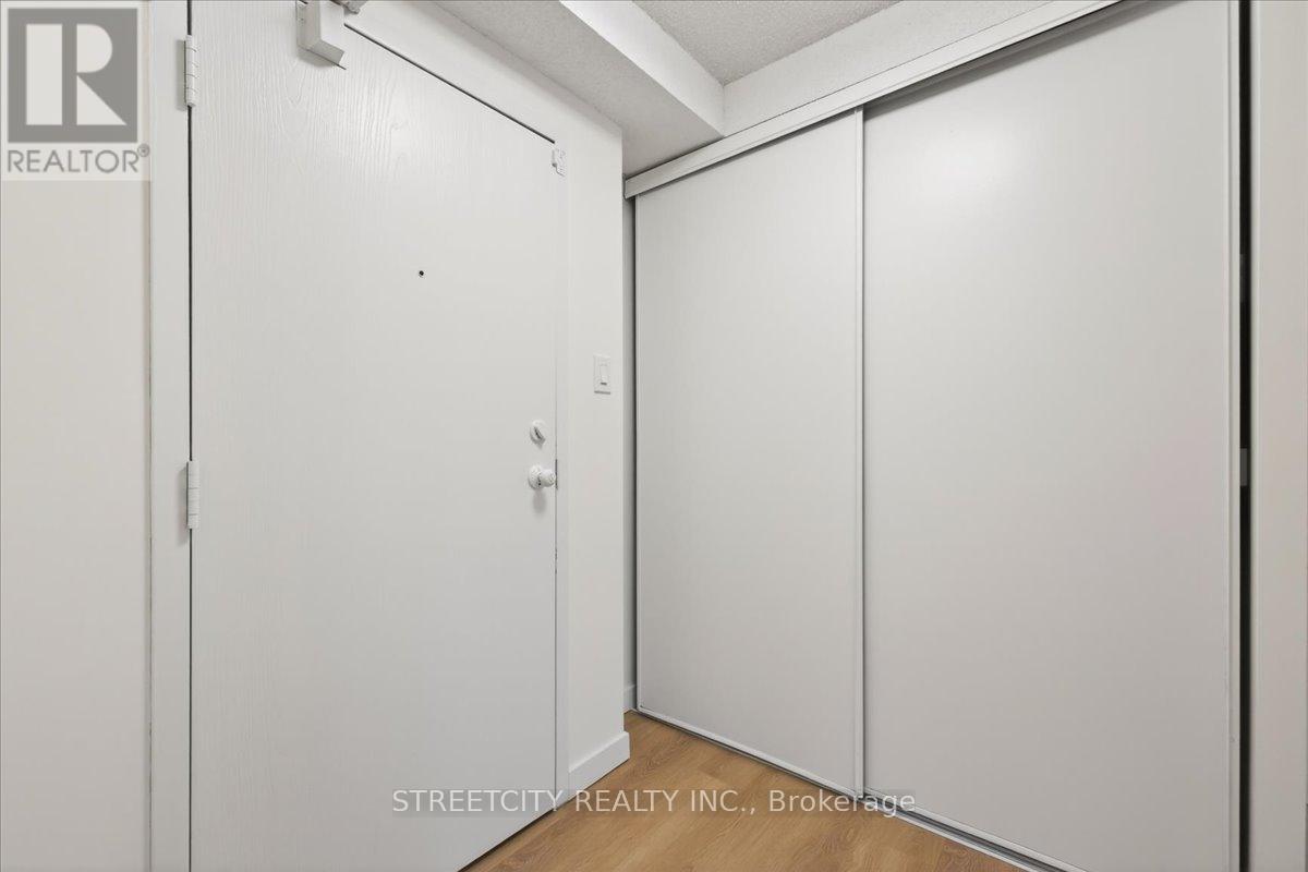 301 - 521 Riverside Drive W Property Photo 7