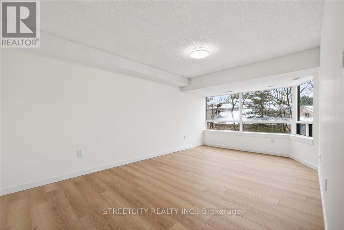 301 - 521 Riverside Drive W Property Photo 19