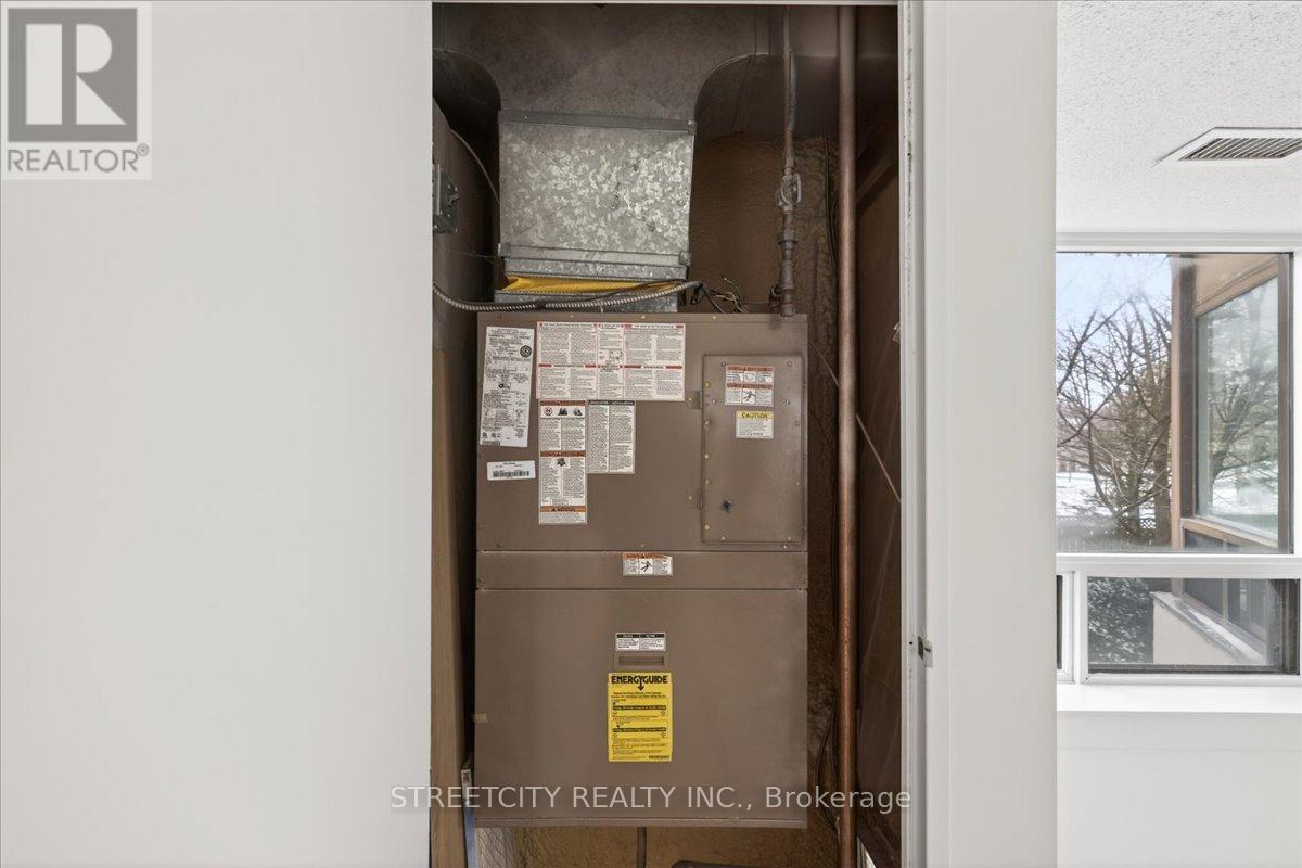 301 - 521 Riverside Drive W Property Photo 33
