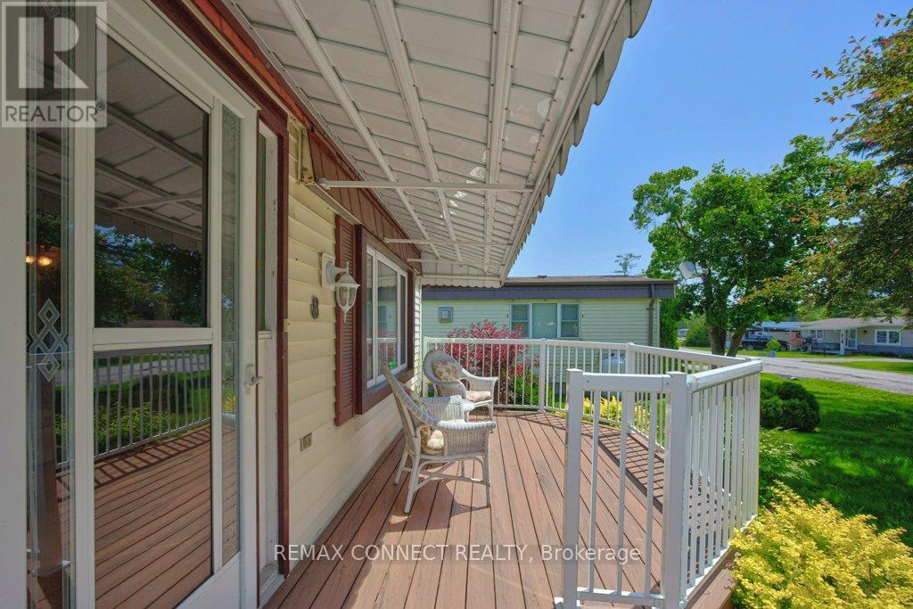 8 Circle Drive Property Photo 3