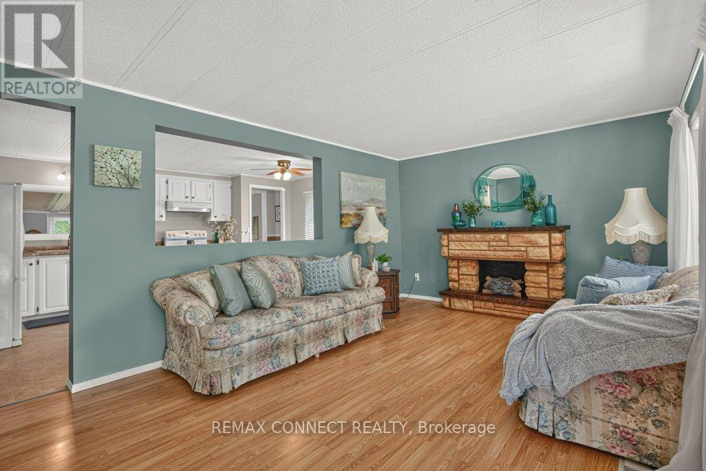 8 Circle Drive Property Photo 5