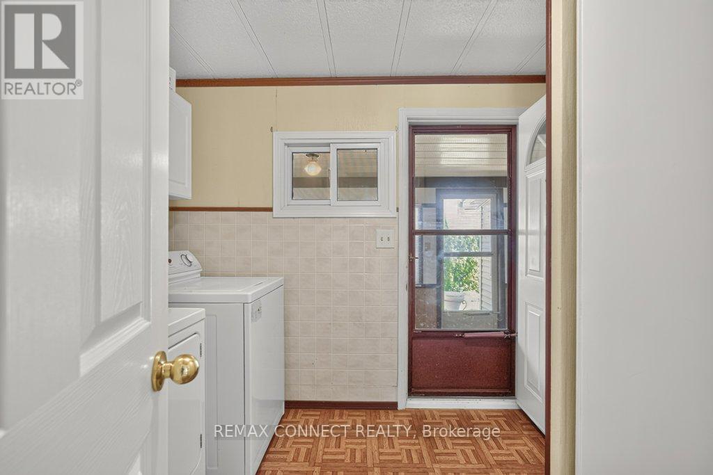 8 Circle Drive Property Photo 15