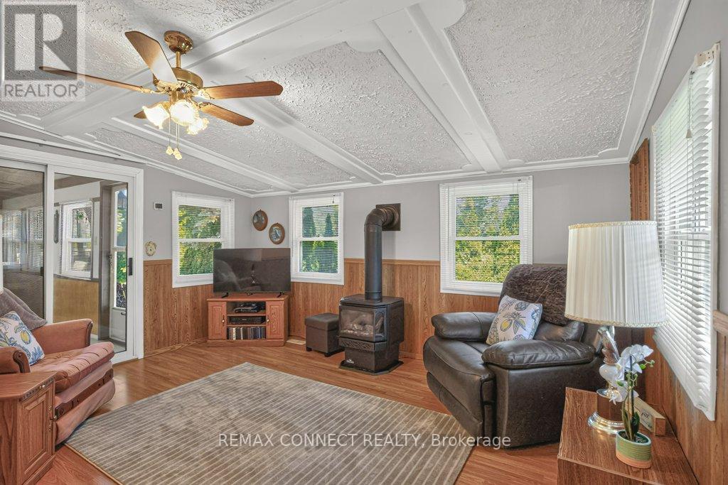 8 Circle Drive Property Photo 23