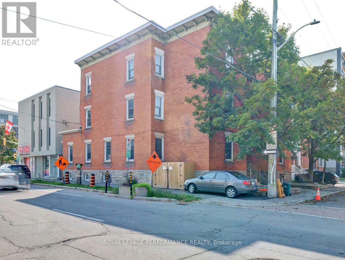 342 Frank Street Property Photo 3