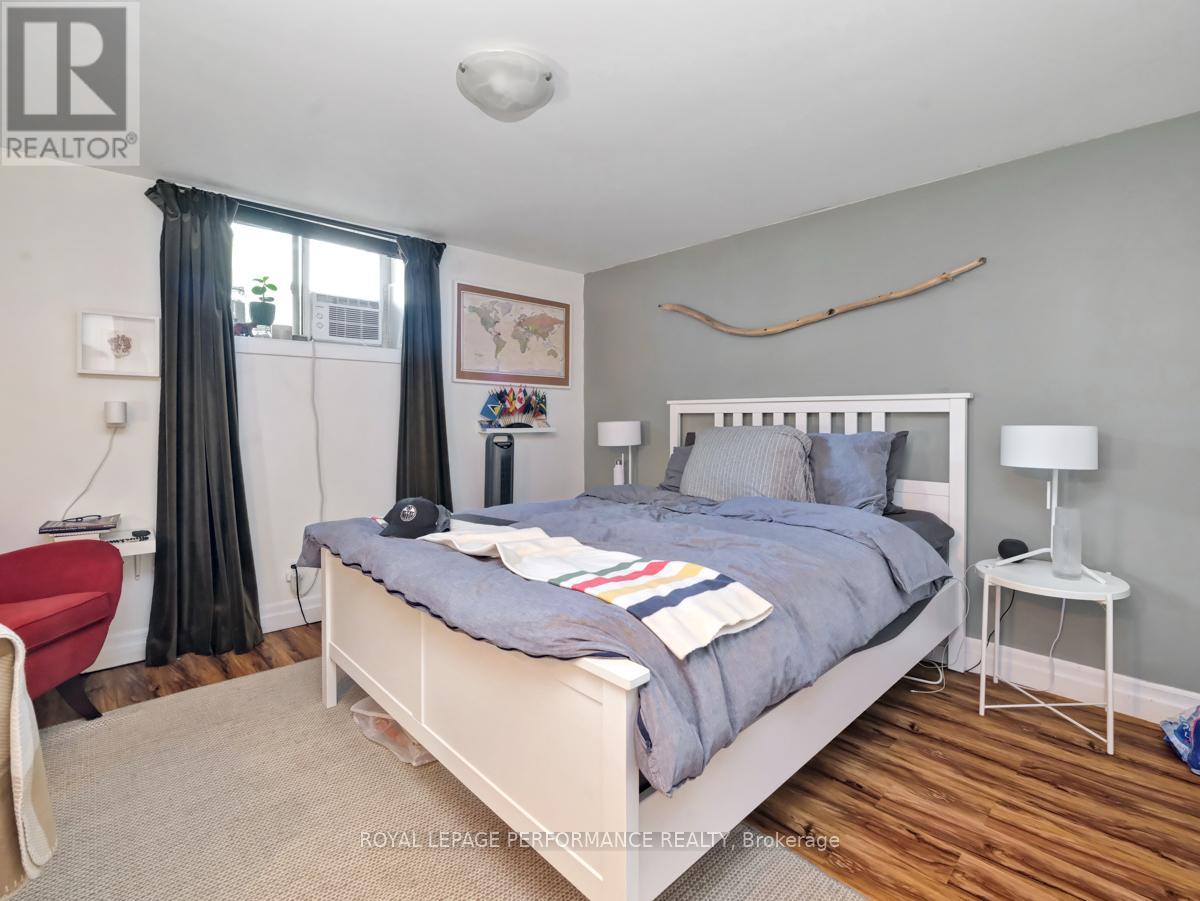 342 Frank Street Property Photo 6