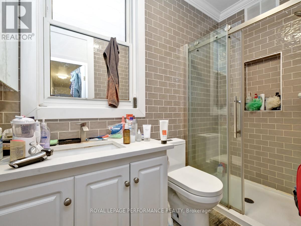 342 Frank Street Property Photo 11