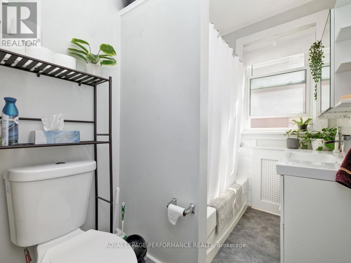 342 Frank Street Property Photo 19