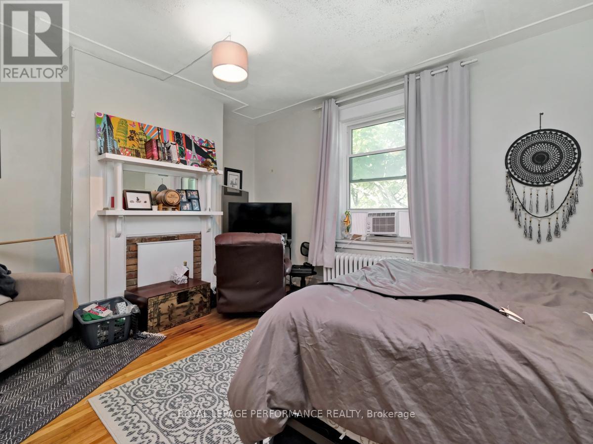 342 Frank Street Property Photo 22