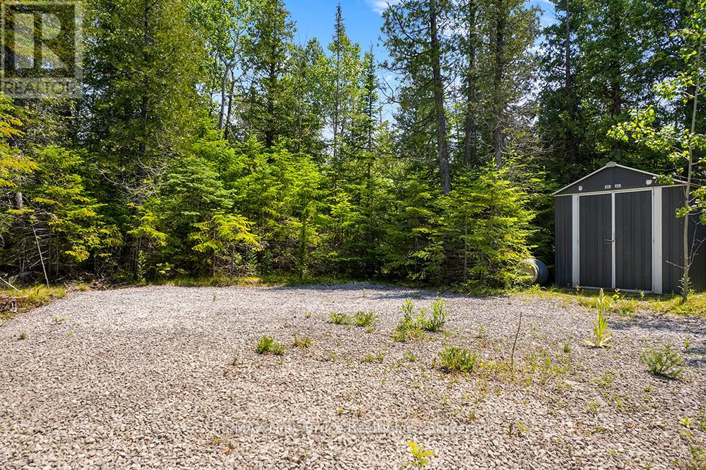 6 Island View Road Property Photo 12