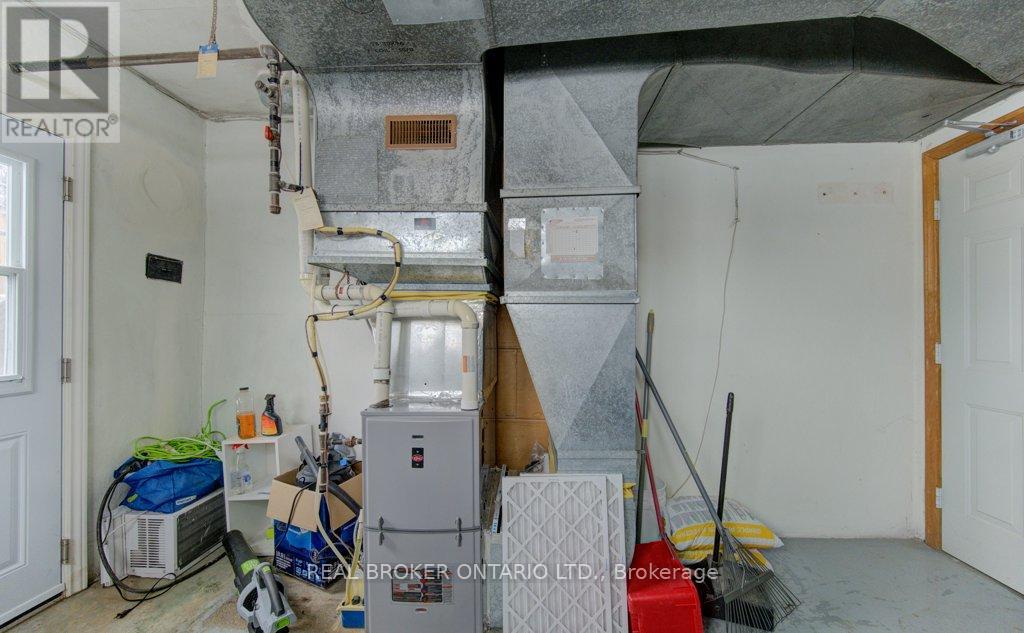 109 Eton Drive Property Photo 3