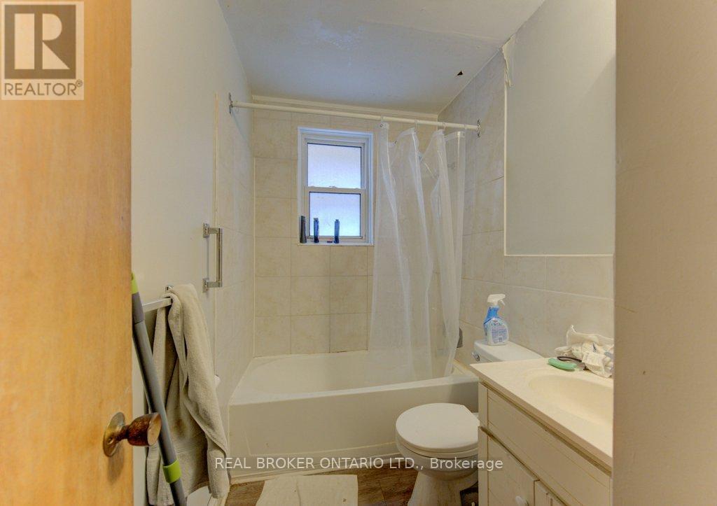 109 Eton Drive Property Photo 6