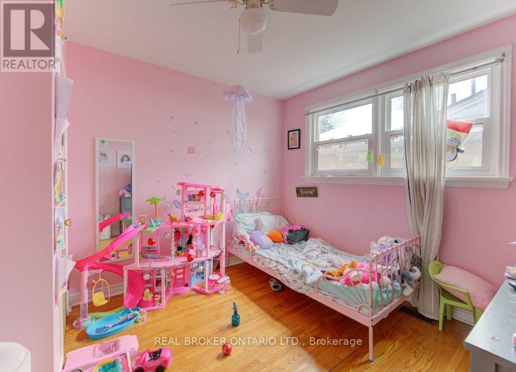 109 Eton Drive Property Photo 12