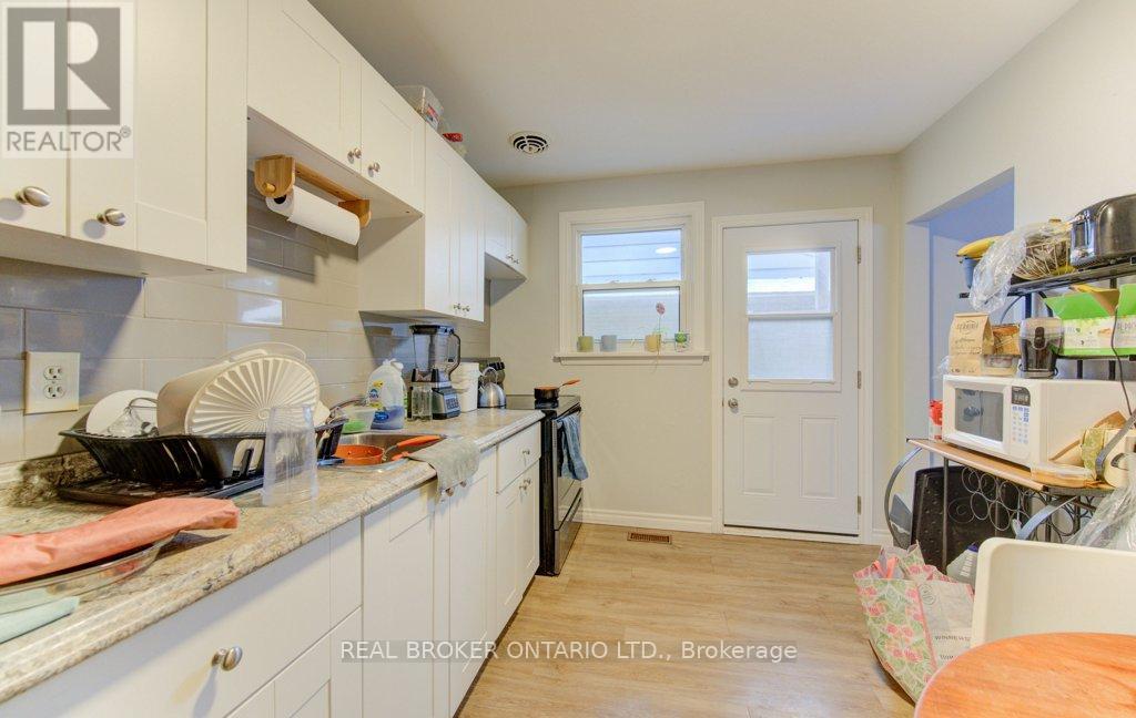 109 Eton Drive Property Photo 21