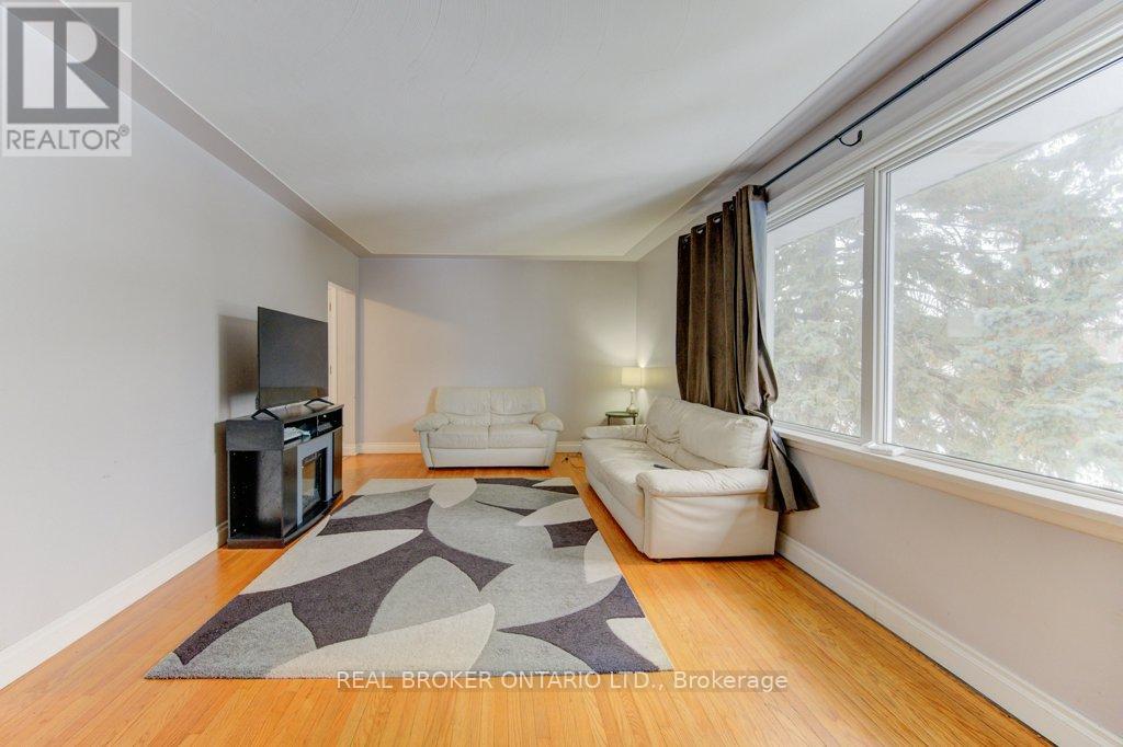 109 Eton Drive Property Photo 32