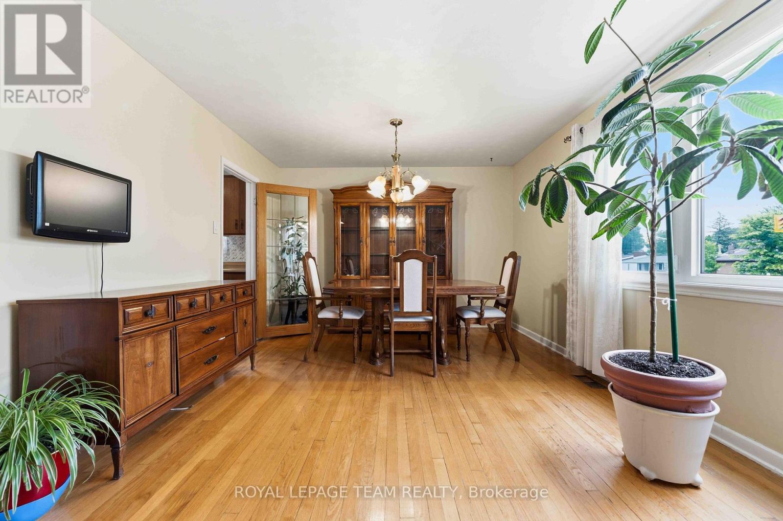 1197 Maitland Avenue Property Photo 6
