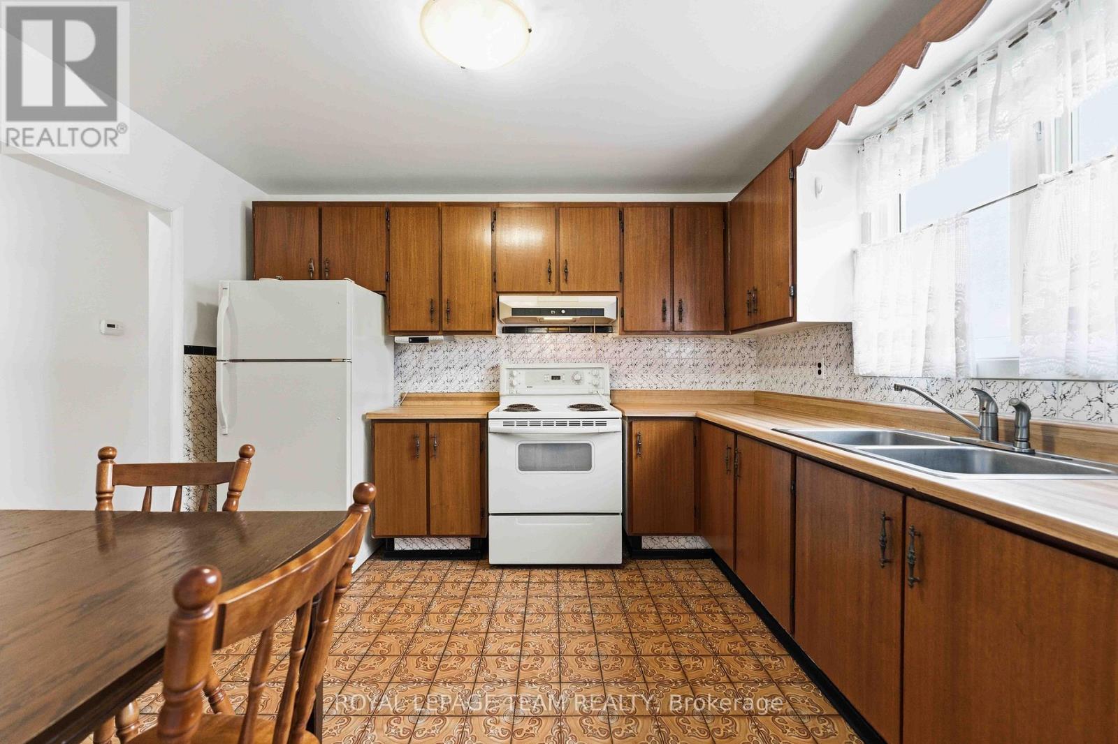 1197 Maitland Avenue Property Photo 10