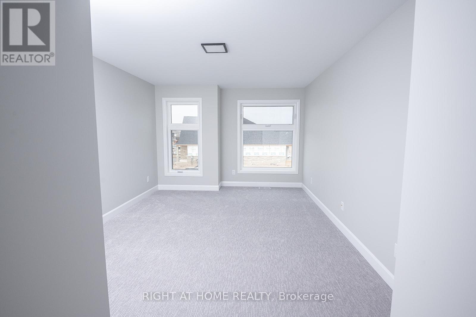 3909 Mitchell Crescent Property Photo 23