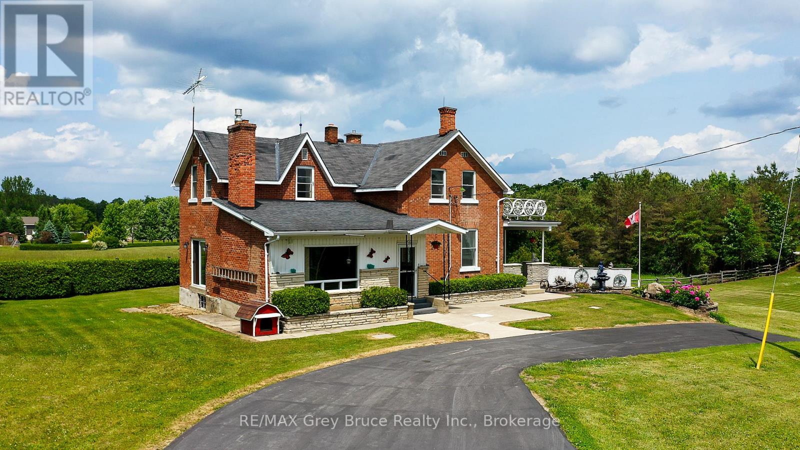 319144 Grey Road 1 Property Photo 1