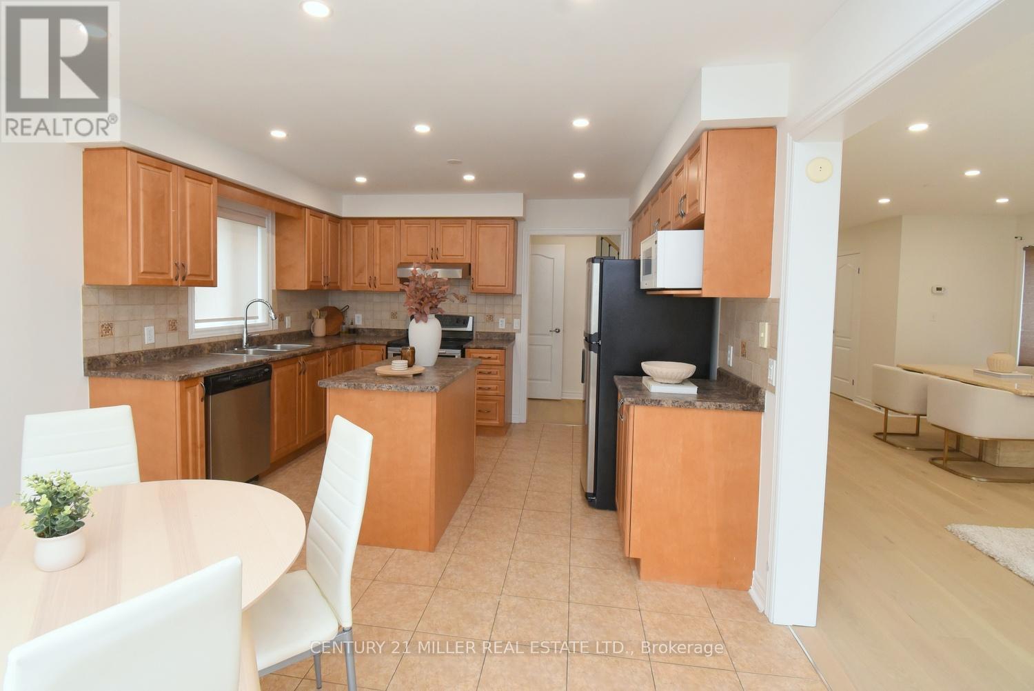 115 Bocelli Crescent Property Photo 13