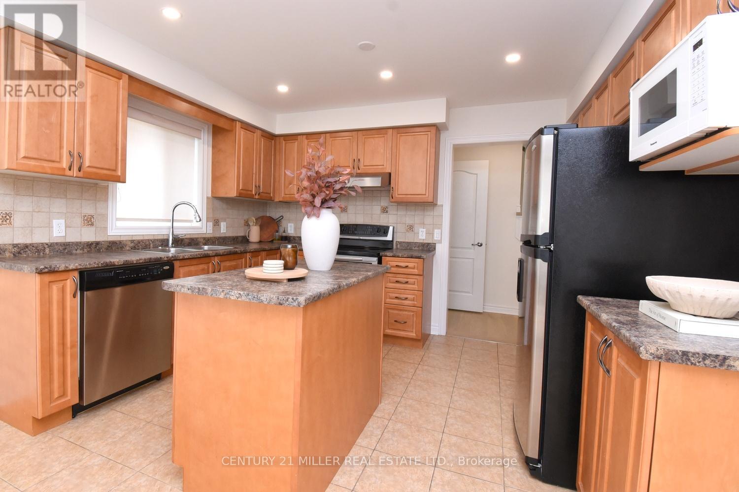 115 Bocelli Crescent Property Photo 18