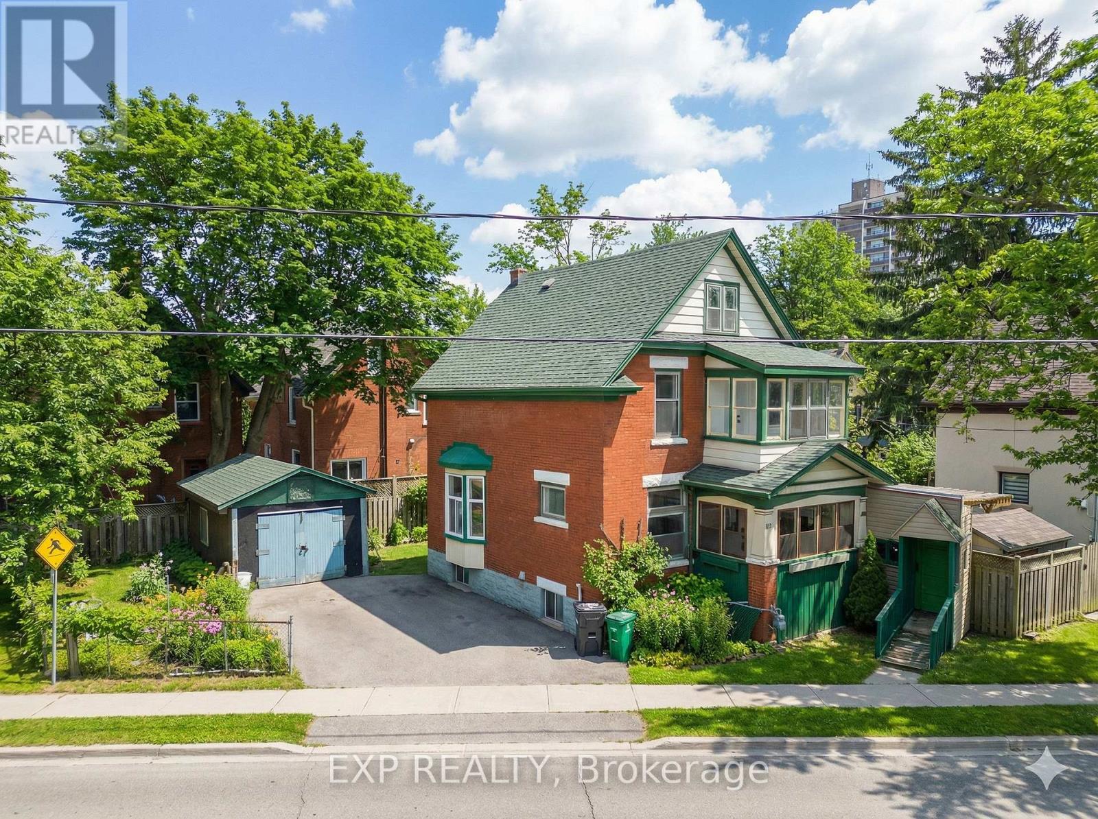 64 LANCASTER STREET E Property Photo 1