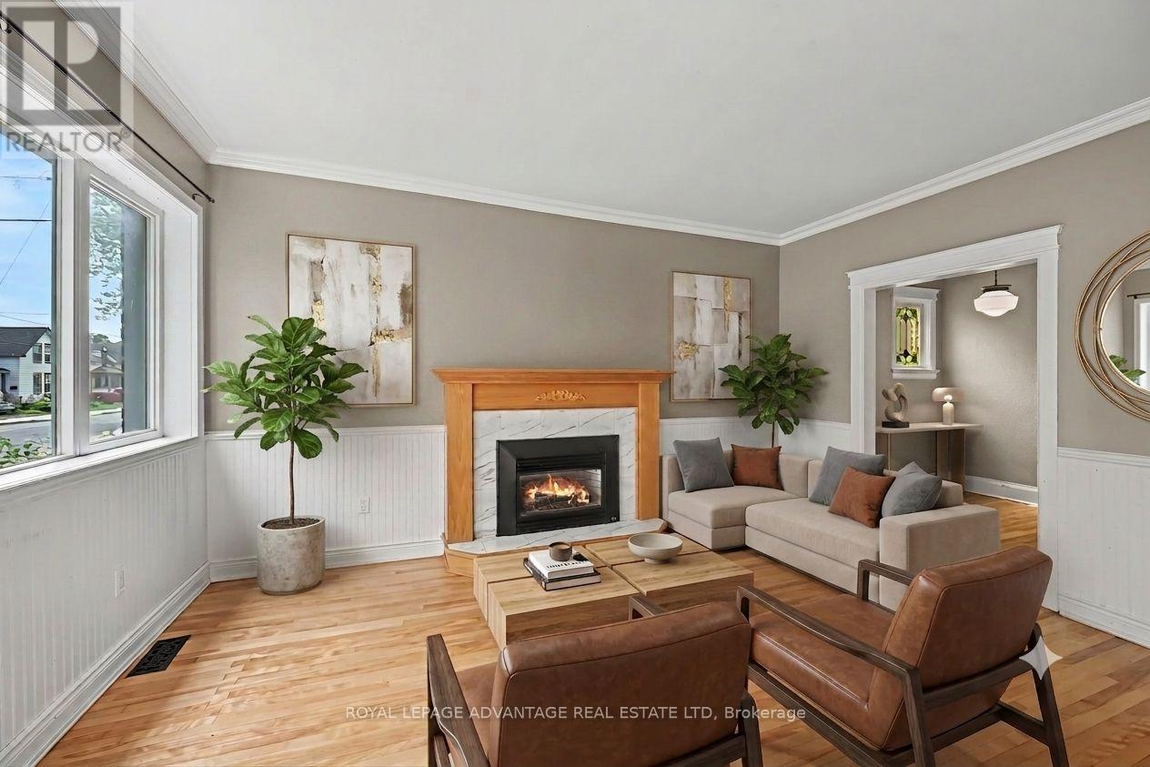 14 Beckwith Street E Property Photo 6