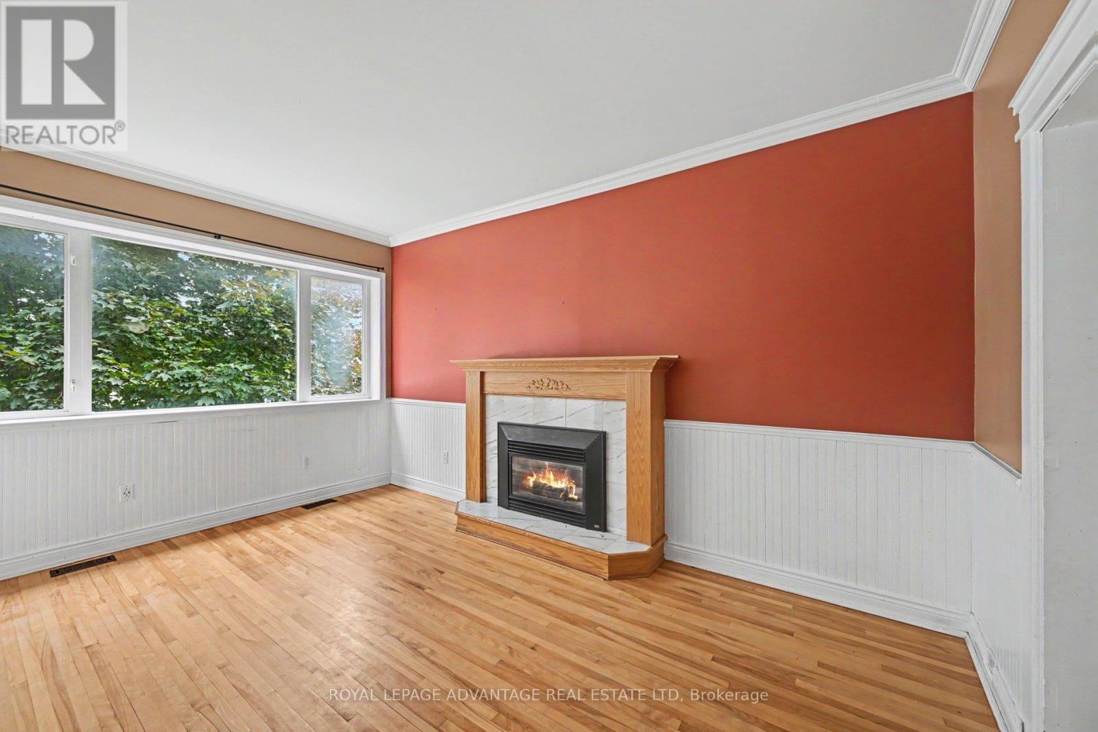 14 Beckwith Street E Property Photo 9