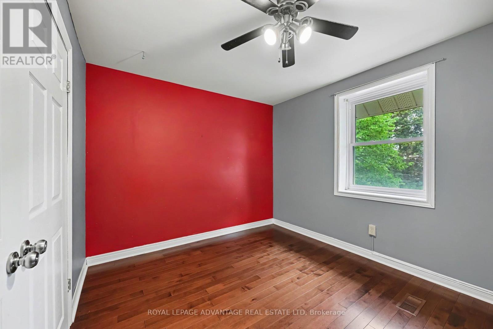 14 Beckwith Street E Property Photo 22