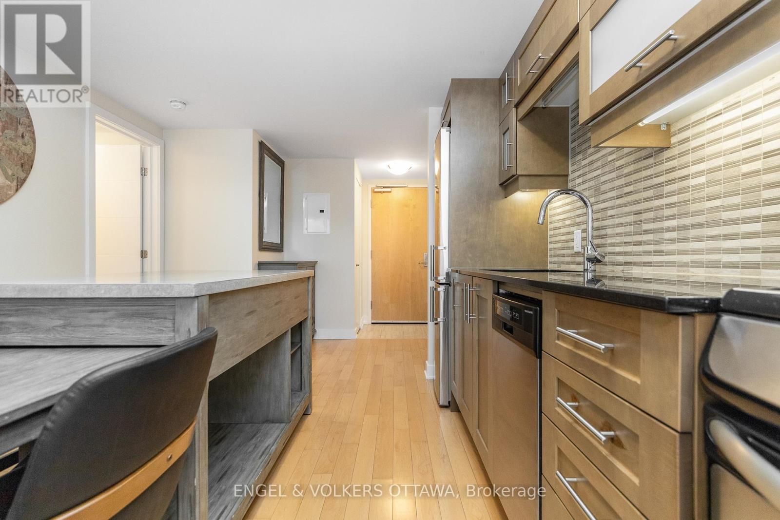 1103 - 40 Nepean Street Property Photo 14