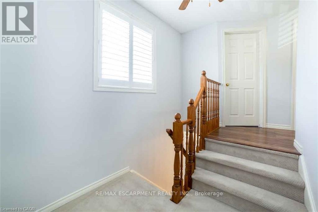 19 Beachgrove Crescent Property Photo 16