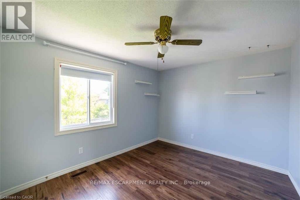 19 Beachgrove Crescent Property Photo 21