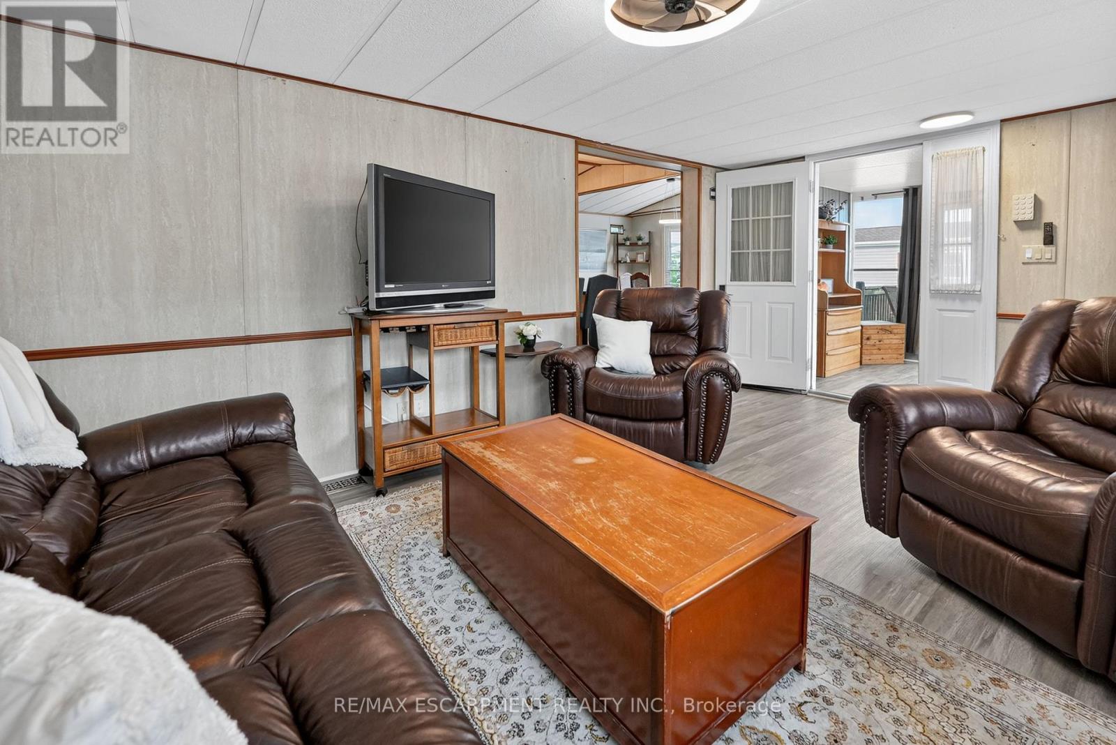 267 - 3033 Townline Road Property Photo 6