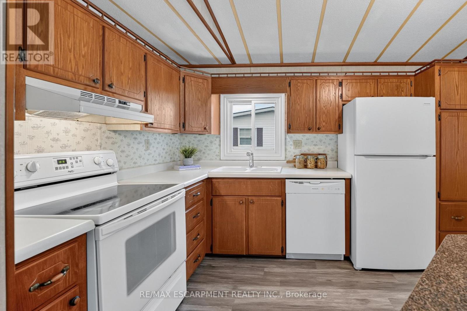 267 - 3033 Townline Road Property Photo 8