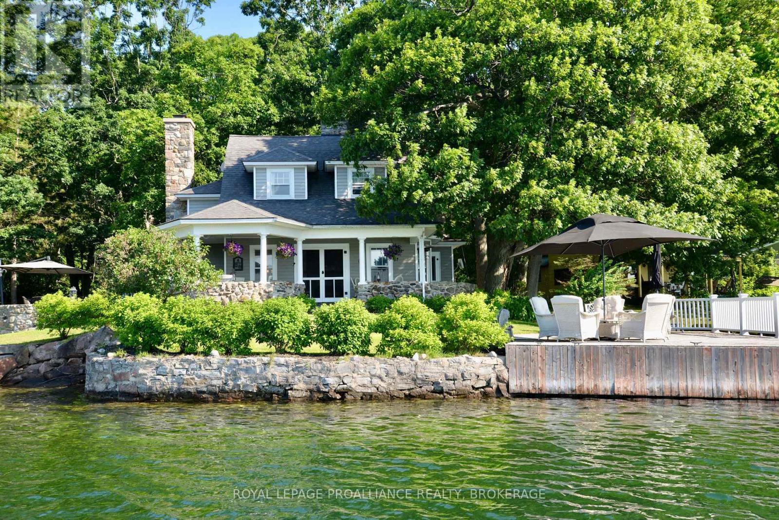 121 Tremont Park Island Property Photo 3