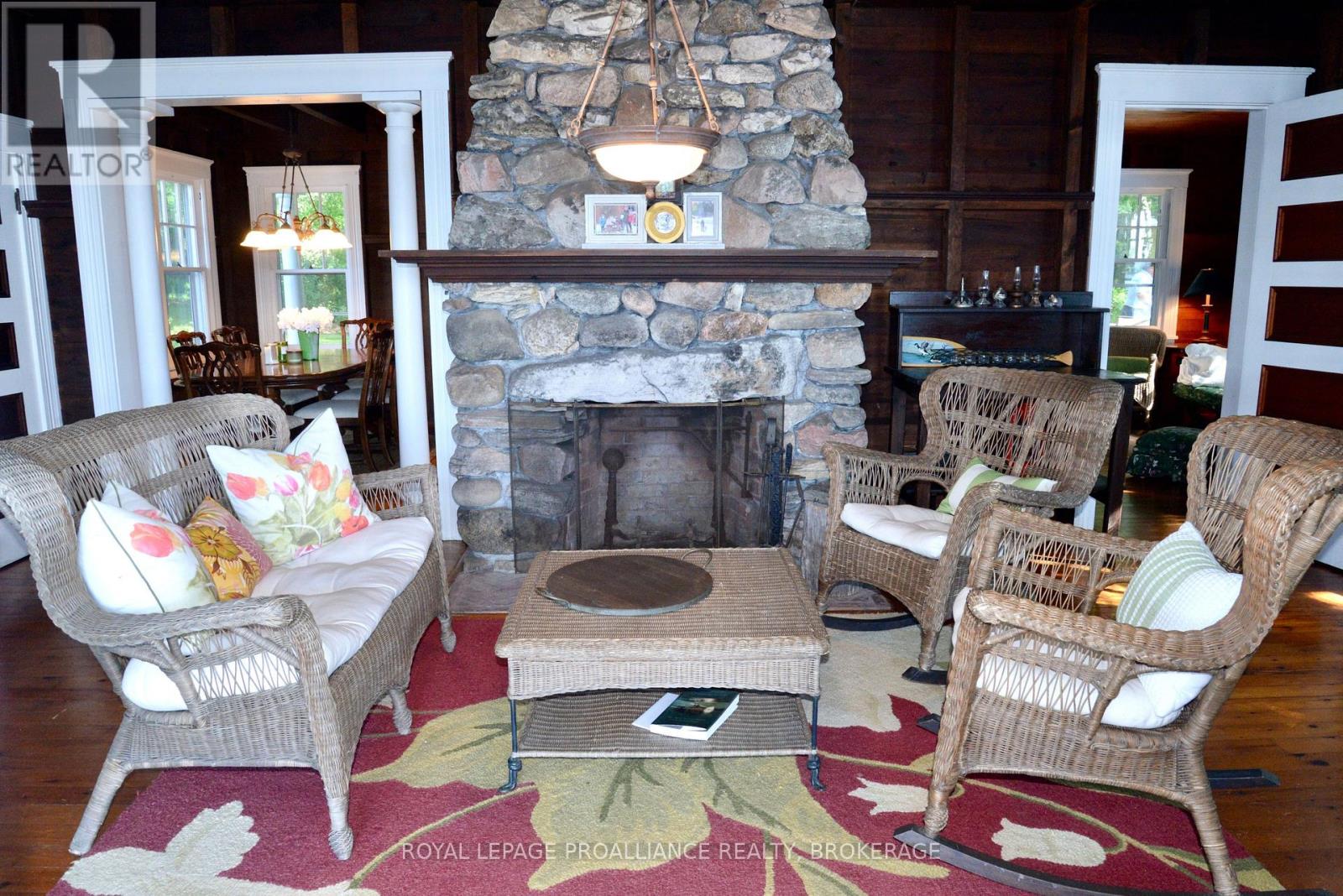 121 Tremont Park Island Property Photo 4