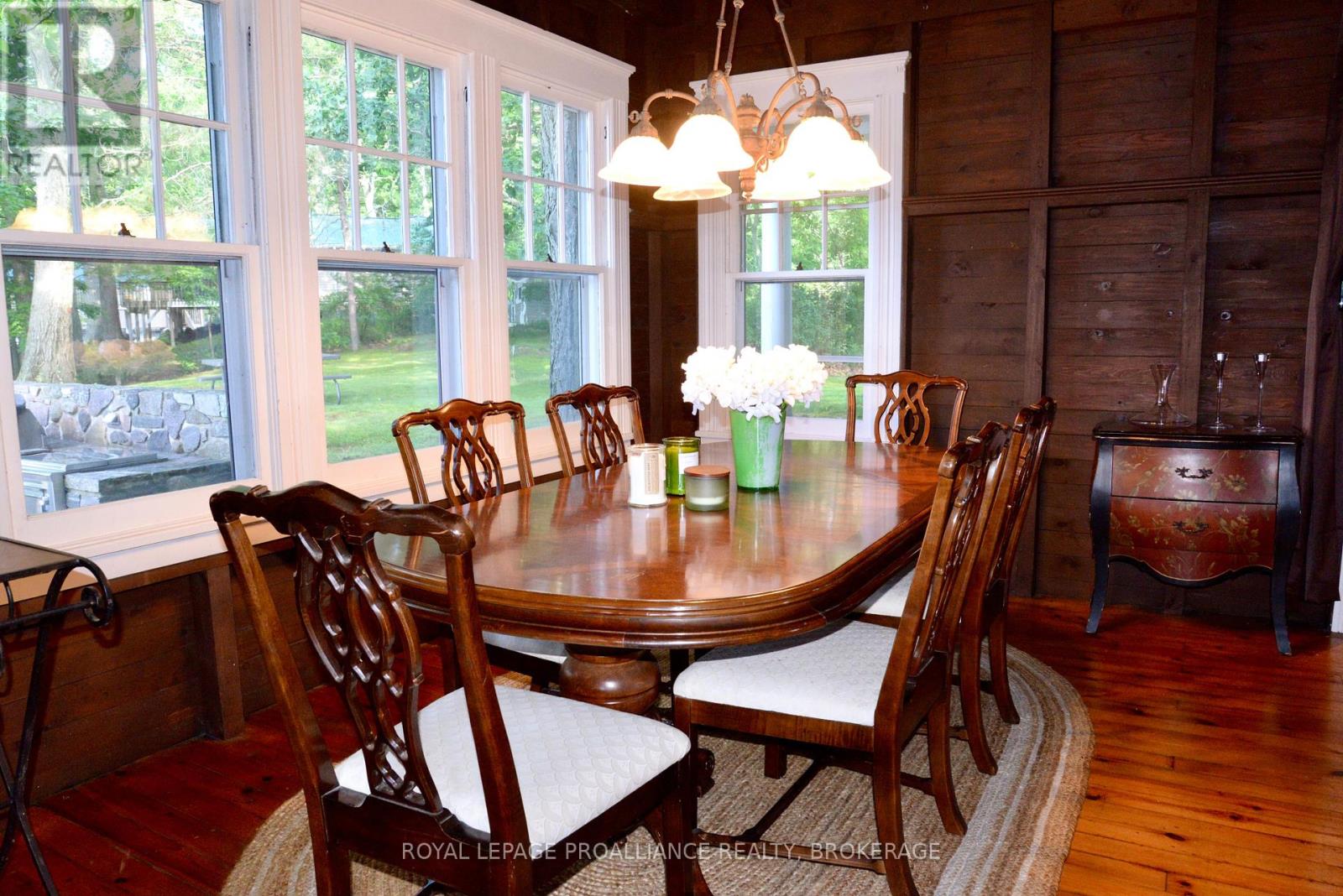 121 Tremont Park Island Property Photo 7