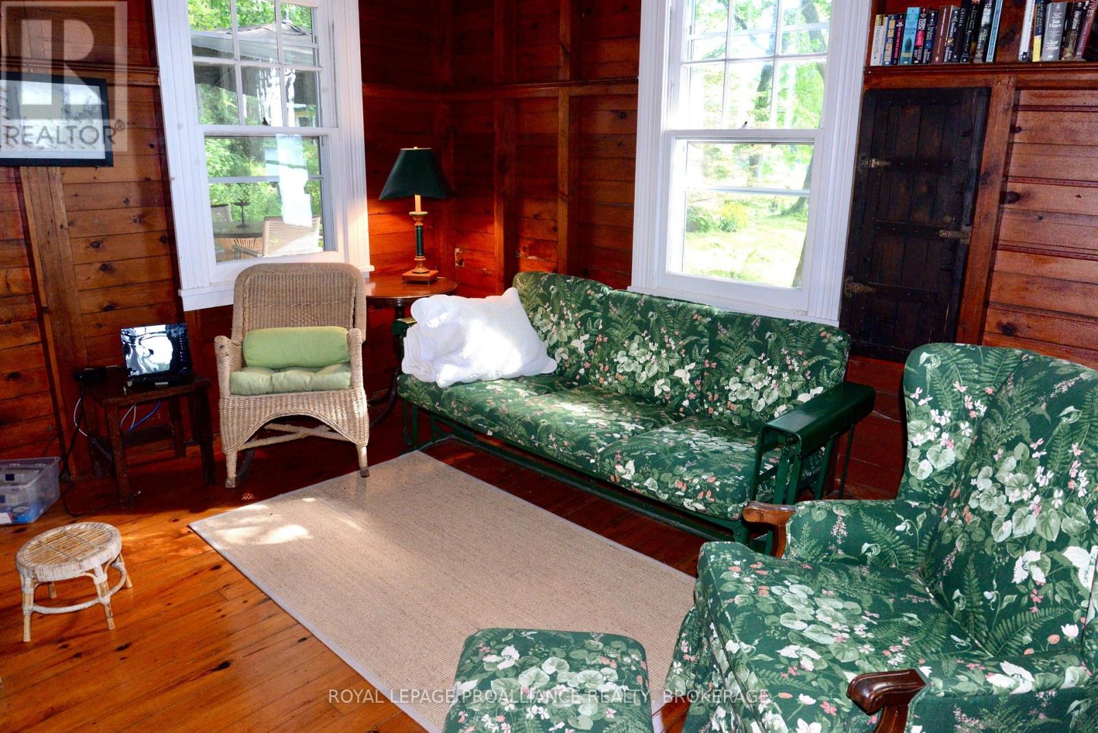 121 Tremont Park Island Property Photo 9