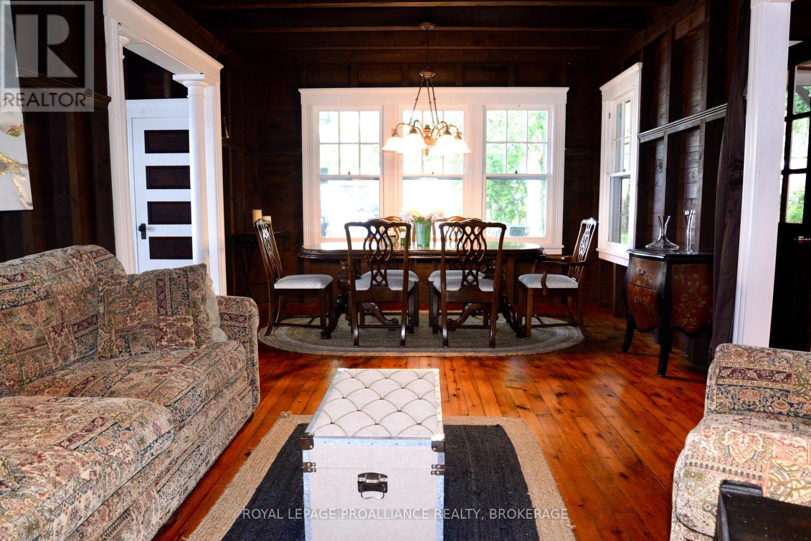121 Tremont Park Island Property Photo 10