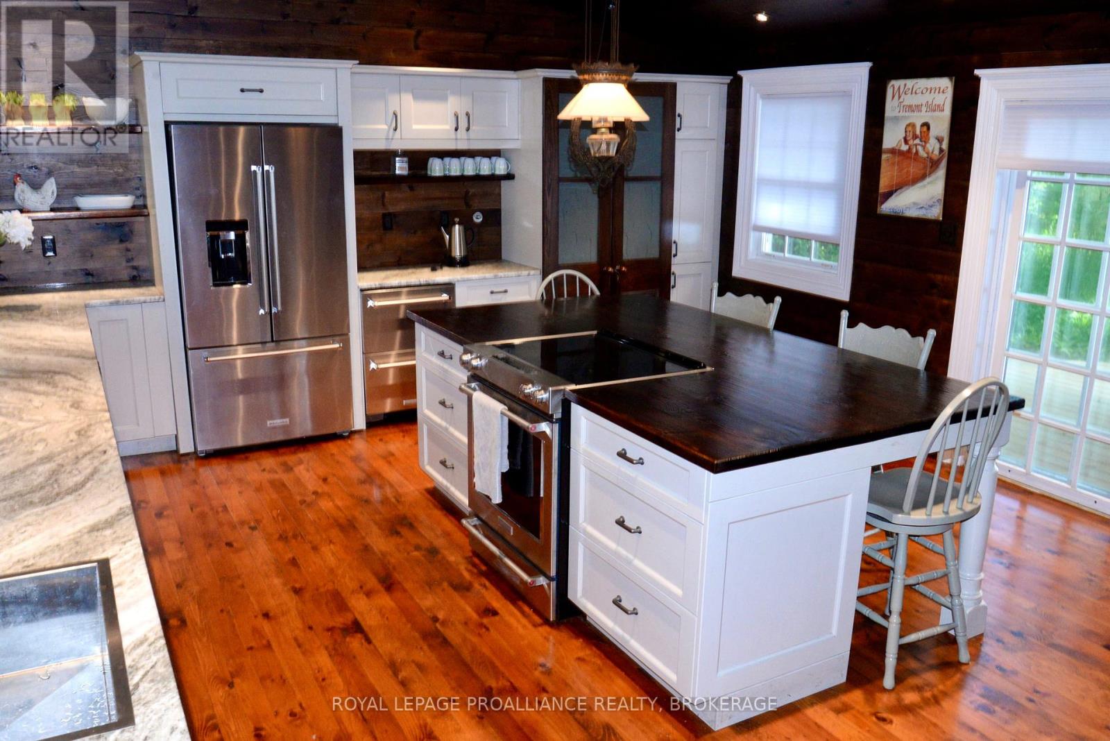 121 Tremont Park Island Property Photo 12